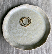 Load image into Gallery viewer, Ring dish, handmade ring dish, artist made ring dish, made by hand, ceramic dish, jewelry, gift, keep sake holder