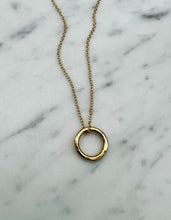 Load image into Gallery viewer, Gold Circle pendent necklace, delicate gold necklace, hammered gold ring, rustic elegant jewelry, gold ring, handmade